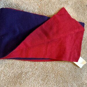 Amicale cashmere scarf plum and ruby reversible